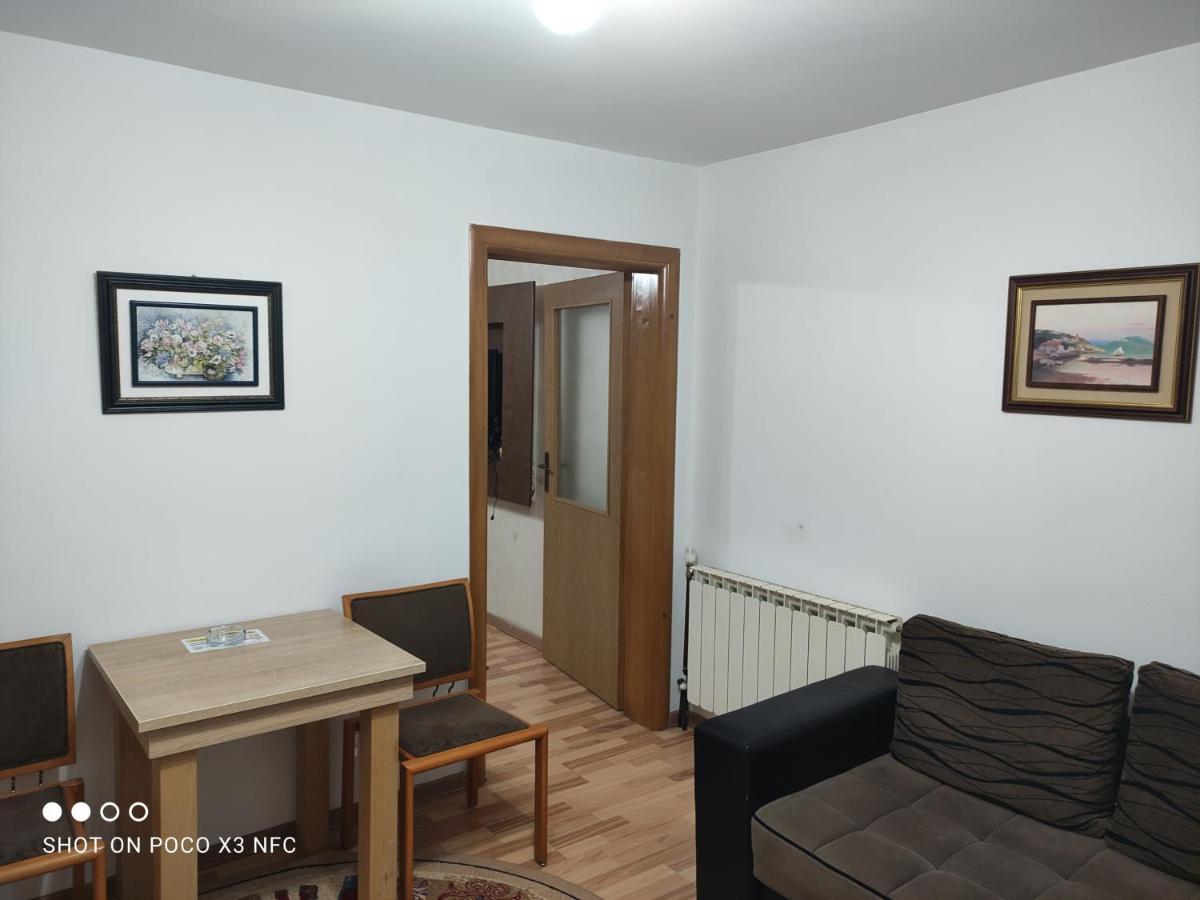 Apartmani Brod Zenica Esterno foto