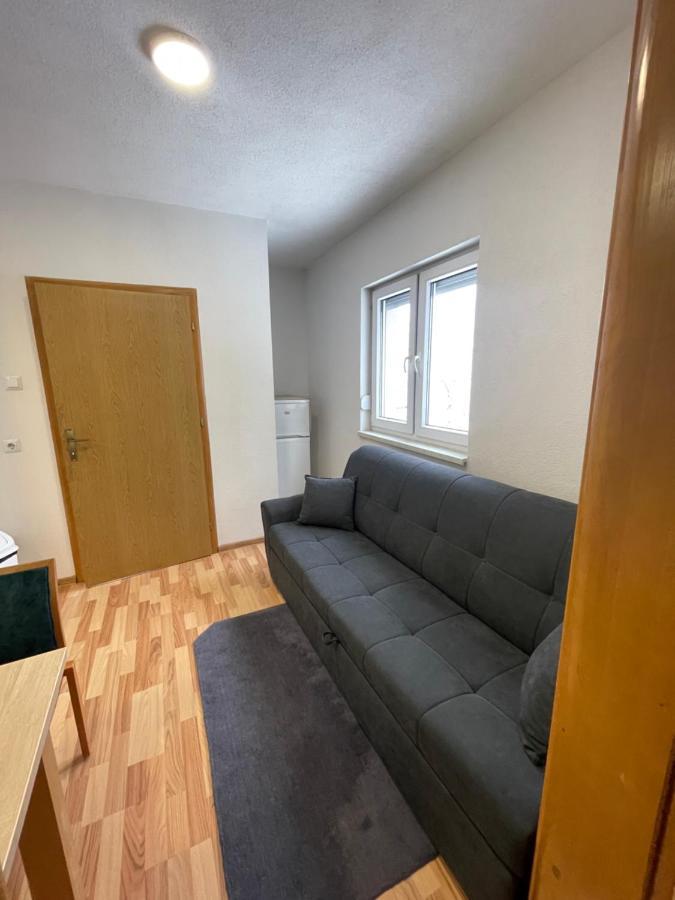 Apartmani Brod Zenica Esterno foto