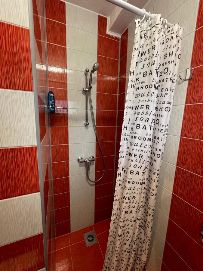 Apartmani Brod Zenica Esterno foto