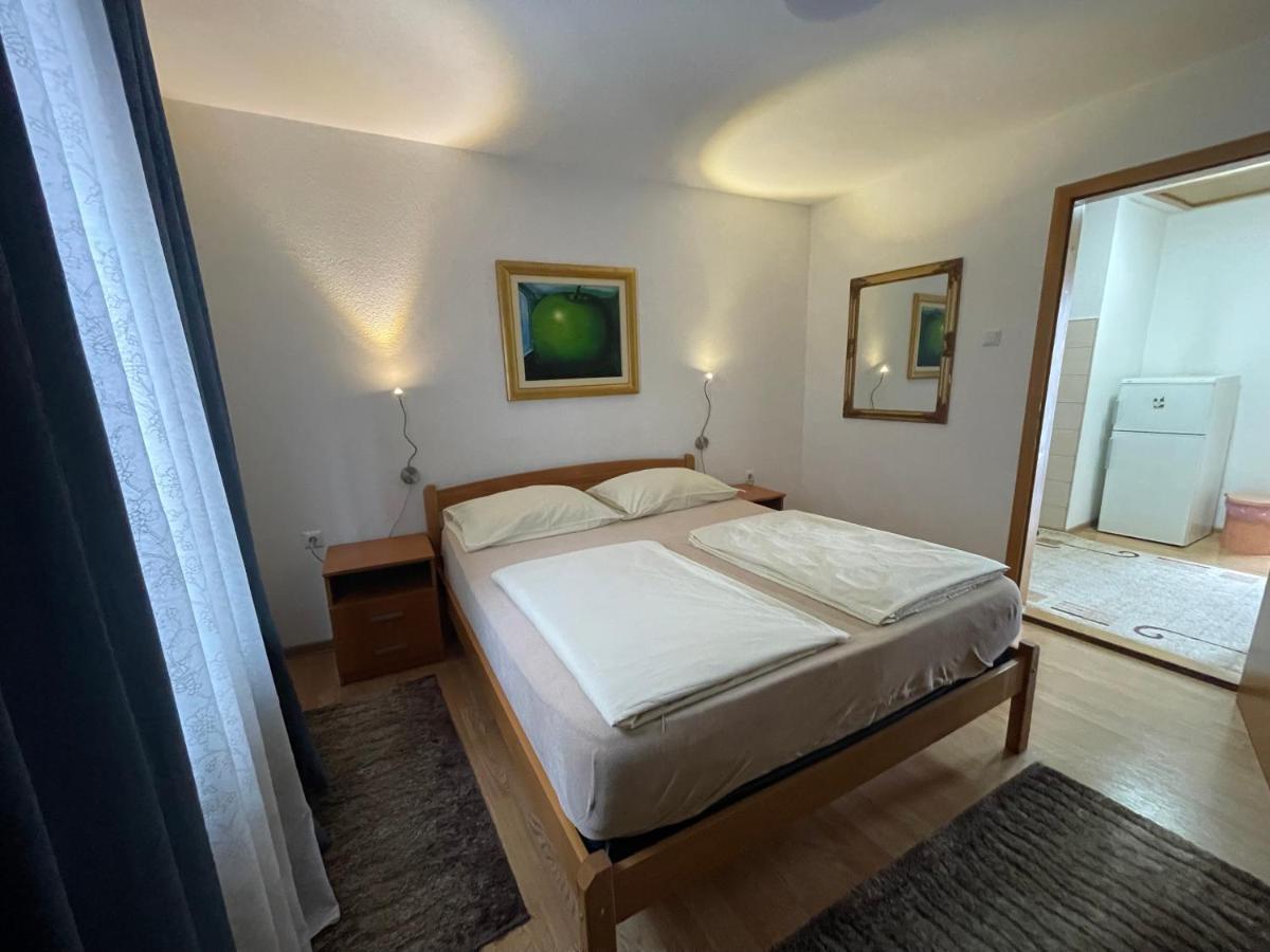 Apartmani Brod Zenica Esterno foto