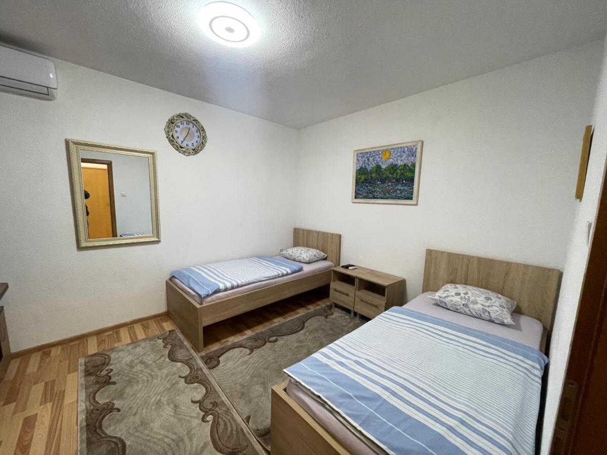 Apartmani Brod Zenica Esterno foto